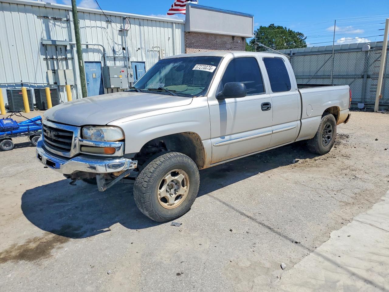 2004 GMC SIERRA C1500 | 2GTEC19V641142283 | UPCARS