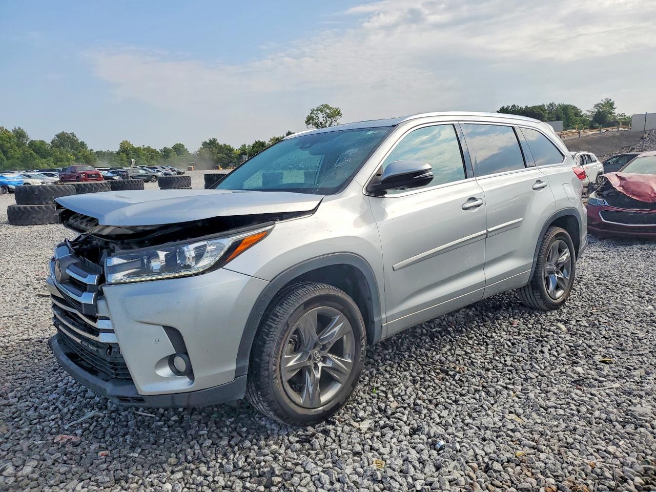2018 TOYOTA HIGHLANDER LIMITED PLATINUM | 5TDYZRFH6JS242915 | UPCARS