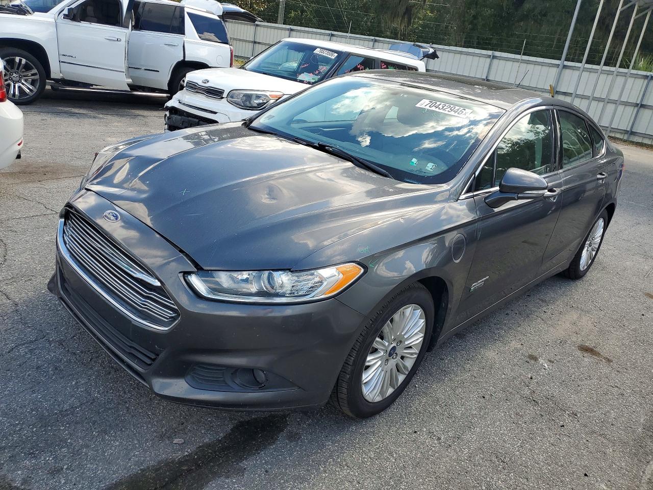 2015 FORD FUSION SE PHEV | 3FA6P0PU3FR135728 | UPCARS