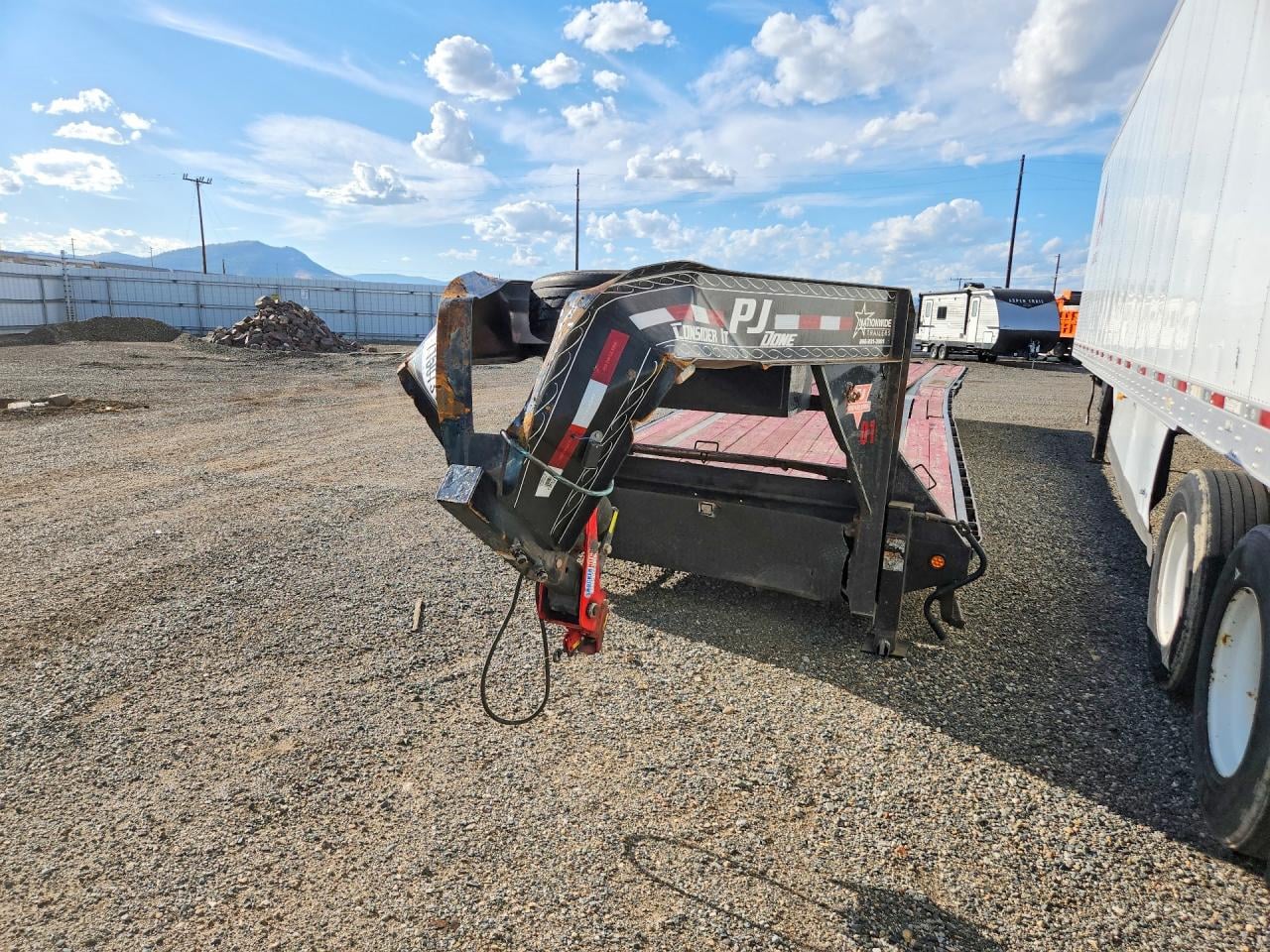 2022 PJ TRAILERS TRAILER - FLATBED | 4P53F4924N1376277 | UPCARS