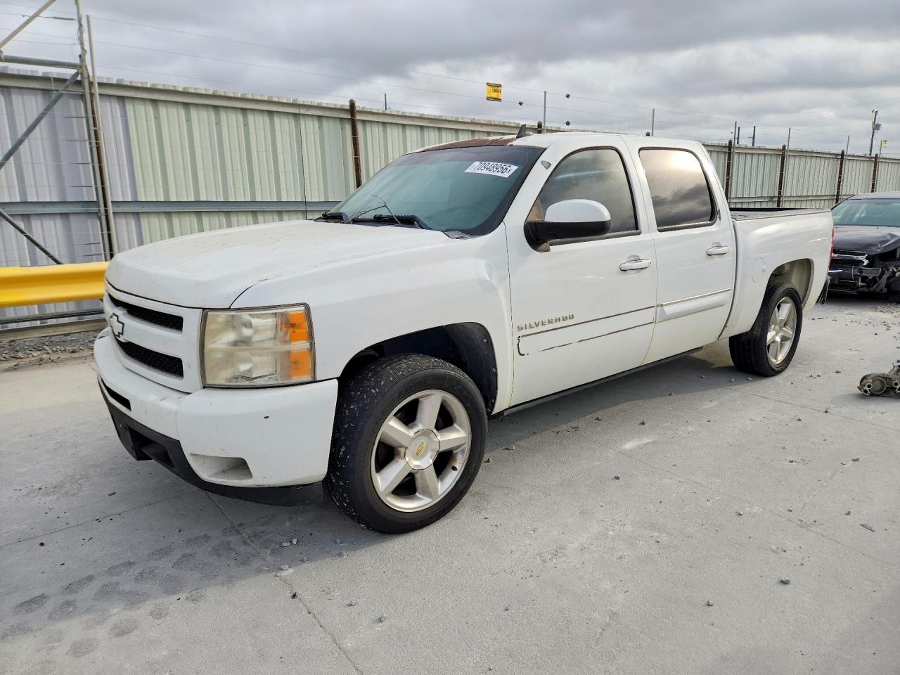 2011 CHEVROLET SILVERADO K1500 LT | 3GCPKSE36BG369872 | UPCARS