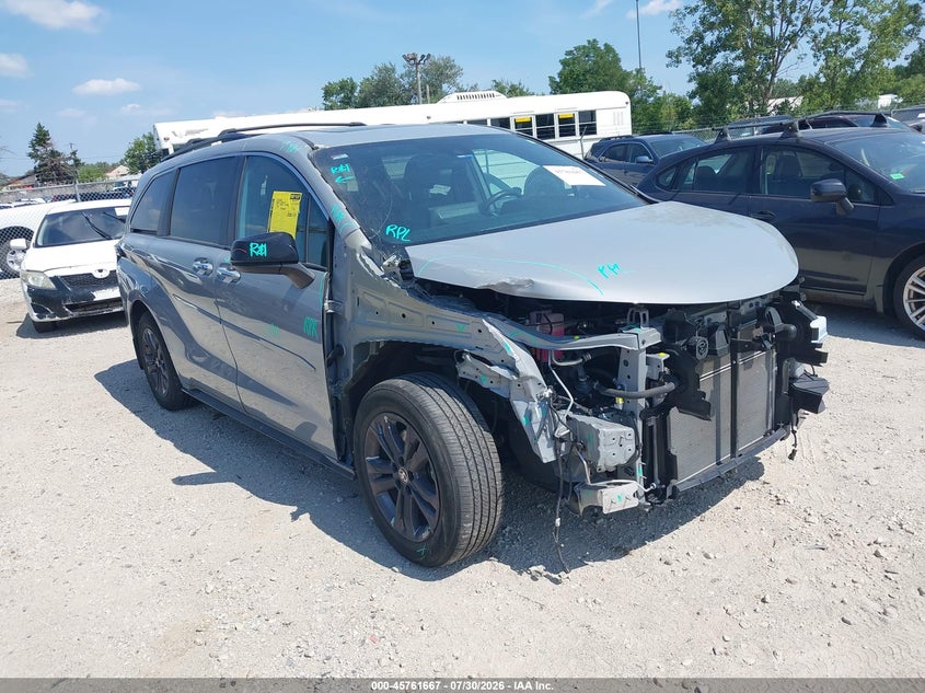 2024 TOYOTA SIENNA XSE | 5TDDSKFC6RS109727 | UPCARS