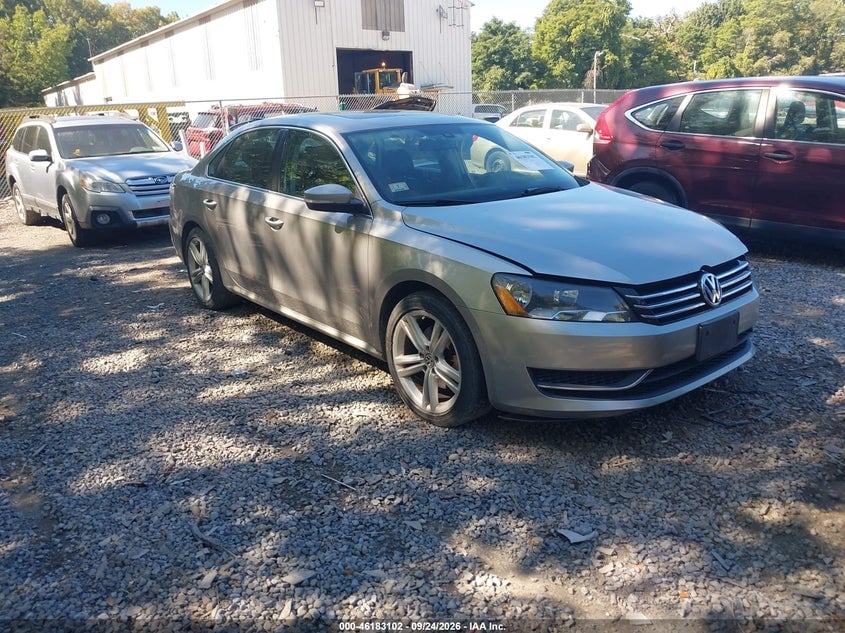 2014 VOLKSWAGEN PASSAT 1.8T SE | 1VWBT7A31EC081708 | UPCARS