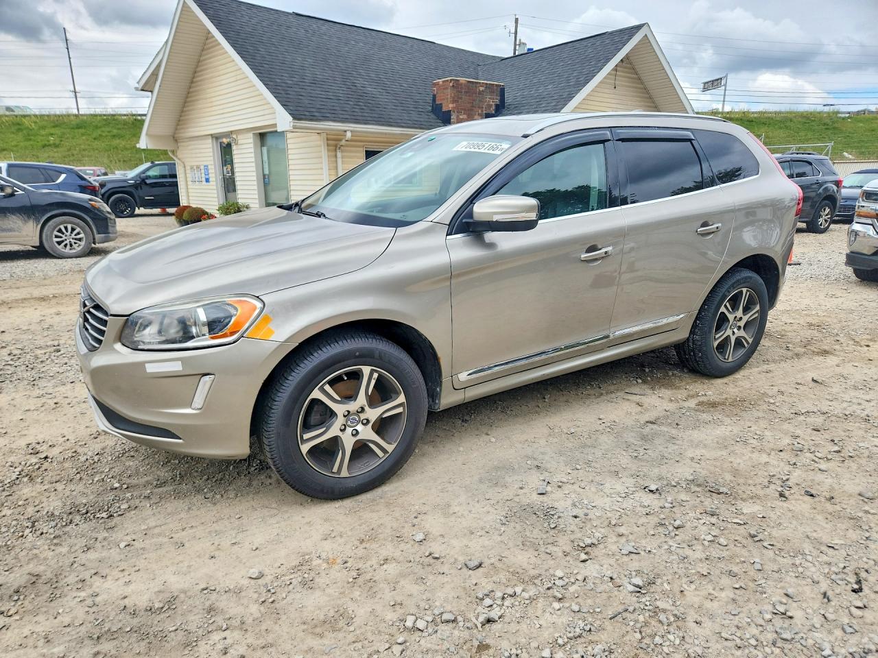 2015 VOLVO XC60 T6 PREMIER+ | YV4902RC0F2580036 | UPCARS