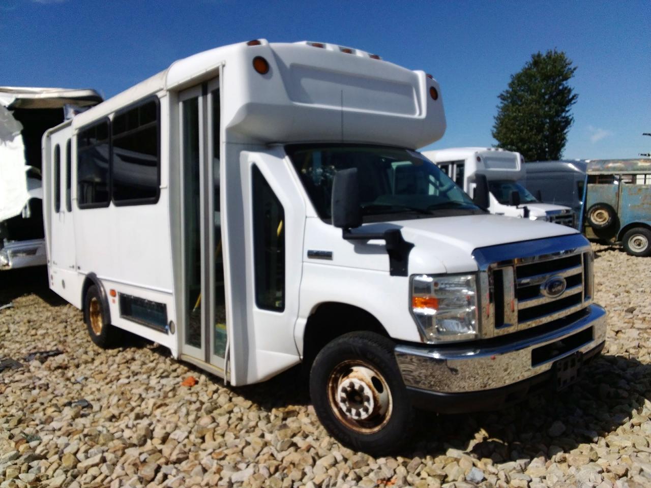 2017 FORD ECONOLIN E450 SUPER DUTY CUTAWAY VAN | 1FDFE4FS2HDC13978 | UPCARS