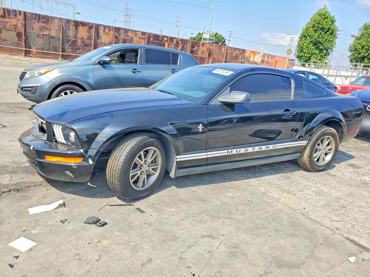 2005 FORD MUSTANG | 1ZVFT80N355188614 | UPCARS