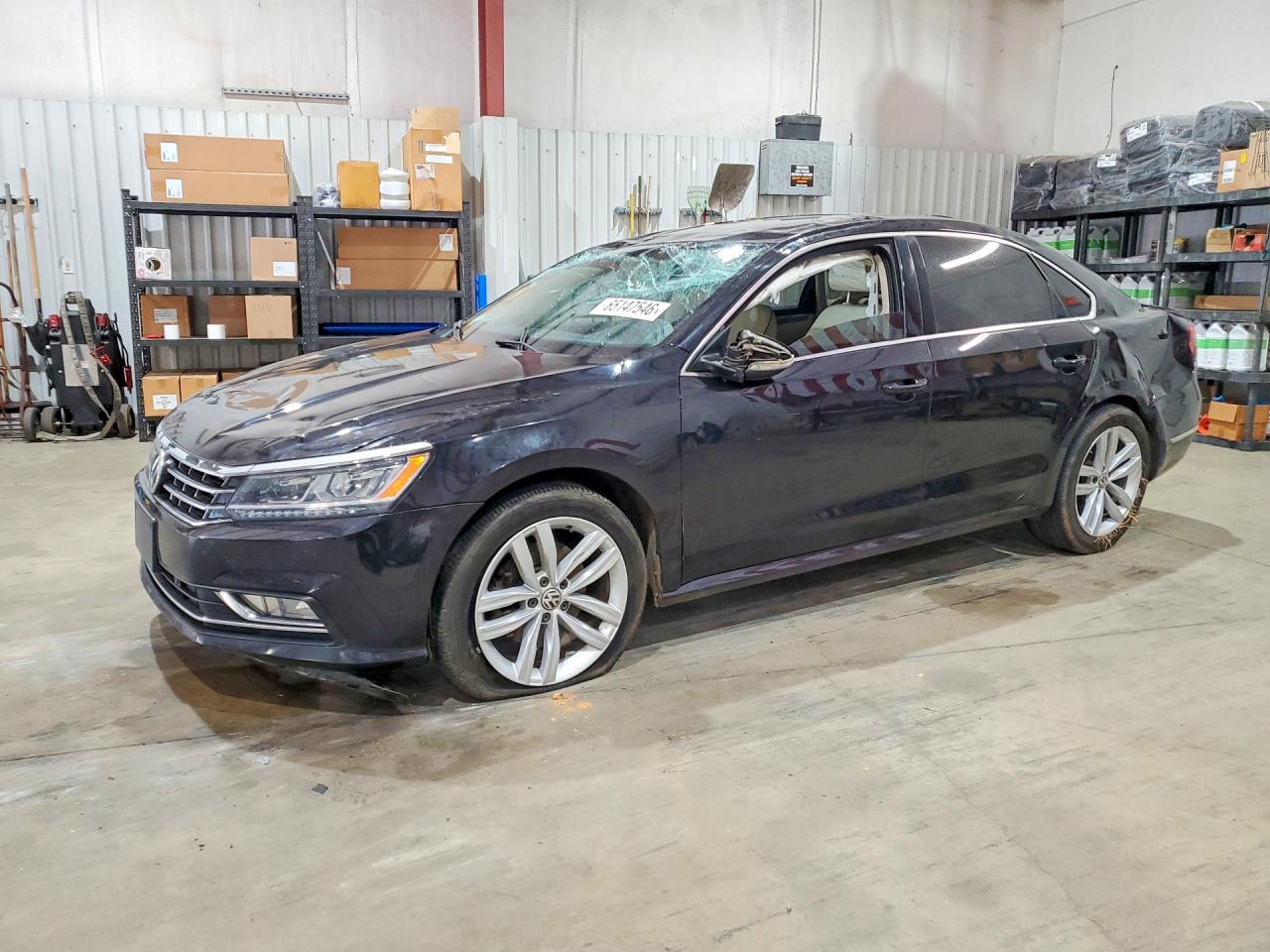 2018 VOLKSWAGEN PASSAT SE | 1VWBA7A30JC040275 | UPCARS
