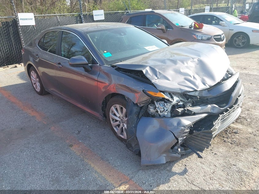 2019 TOYOTA CAMRY LE | 4T1B11HK2KU202993 | UPCARS
