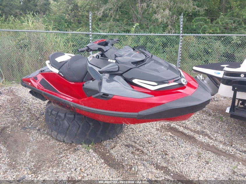 2024 BOMBARDIER SEA-DOO RXT-X 325 | 00000YDV90539F424 | UPCARS