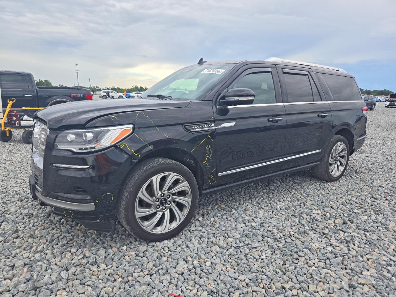2024 LINCOLN NAVIGATOR L | 5LMJJ3NG6REL12471 | UPCARS