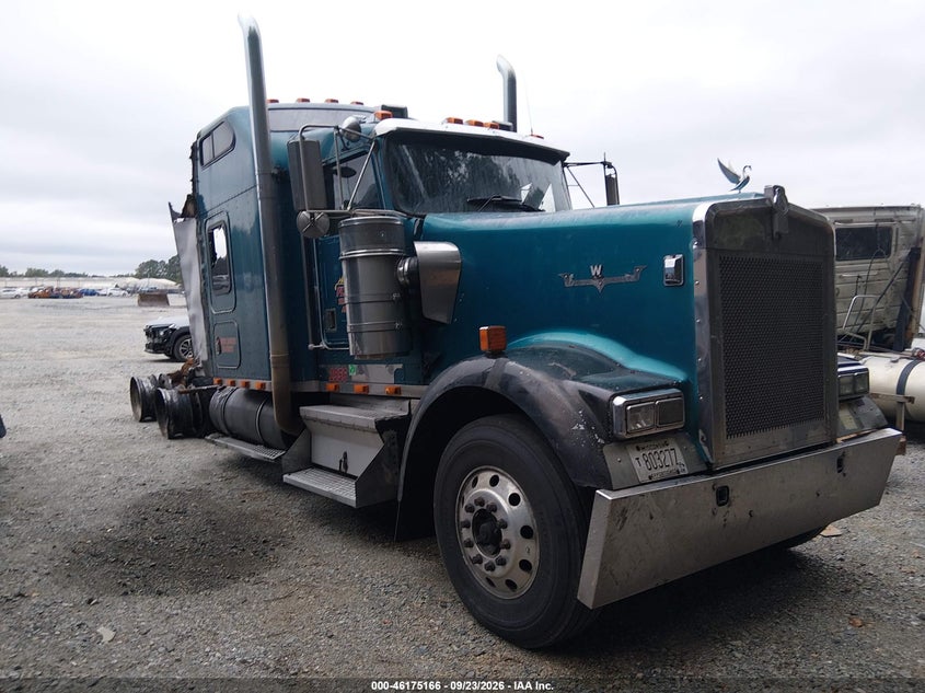 1999 KENWORTH CONSTRUCTION W900 | 1XKWDB9X7XR822962 | UPCARS