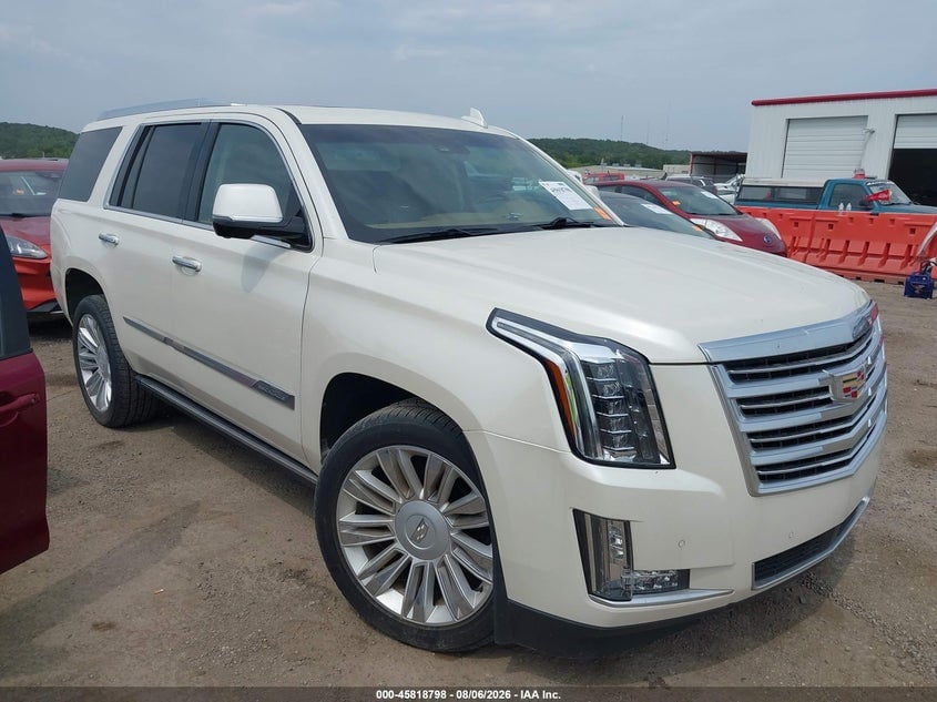 2015 CADILLAC ESCALADE PLATINUM | 1GYS4PKJ3FR697979 | UPCARS