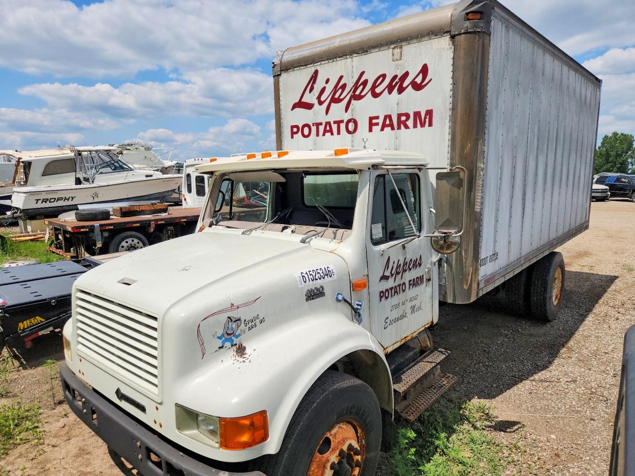 1999 INTERNATIONAL 4000 SERIE 4900 | 1HTSDAAN0XH635862 | UPCARS