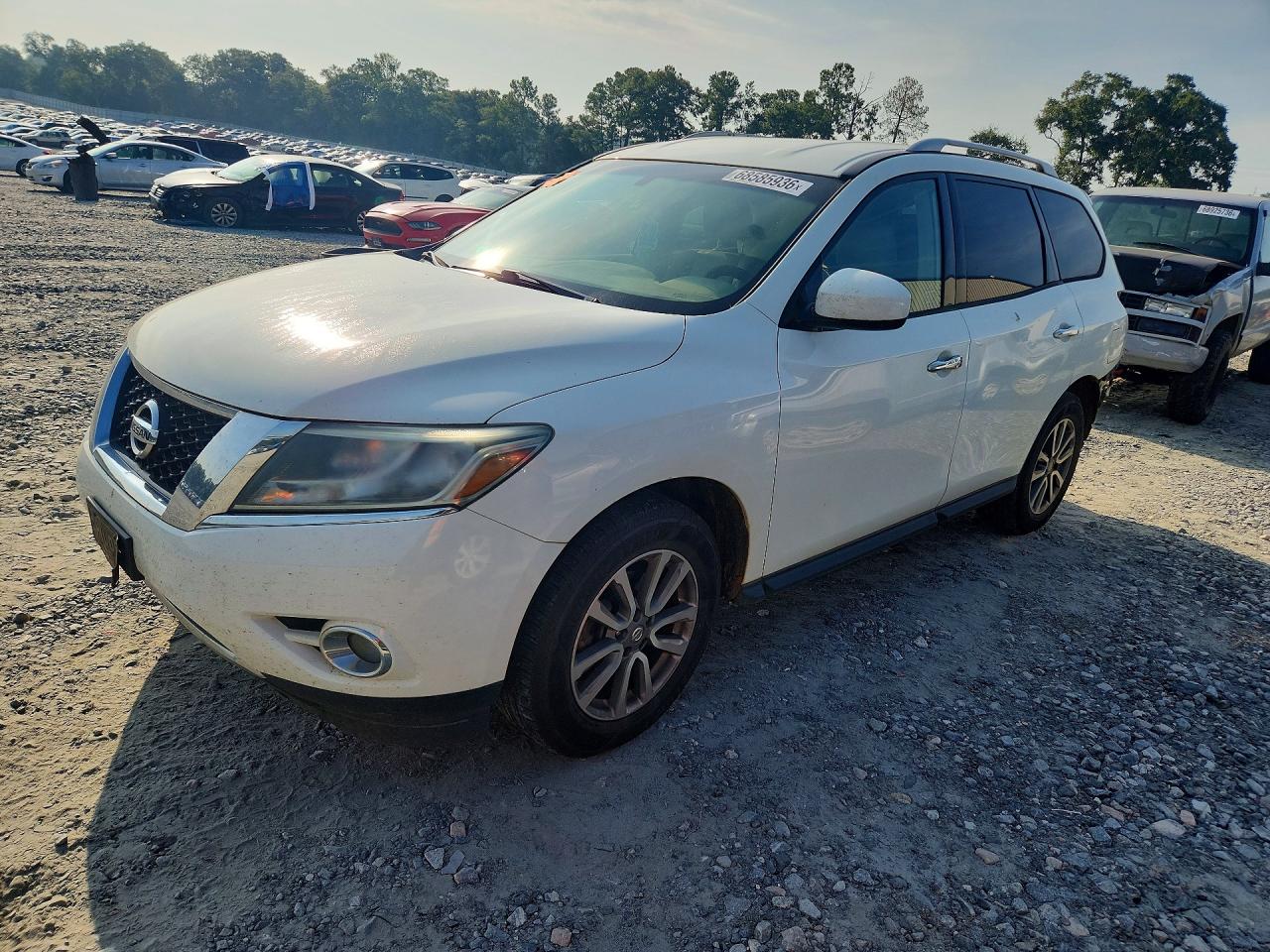 2016 NISSAN PATHFINDER SV | 5N1AR2MN0GC629032 | UPCARS