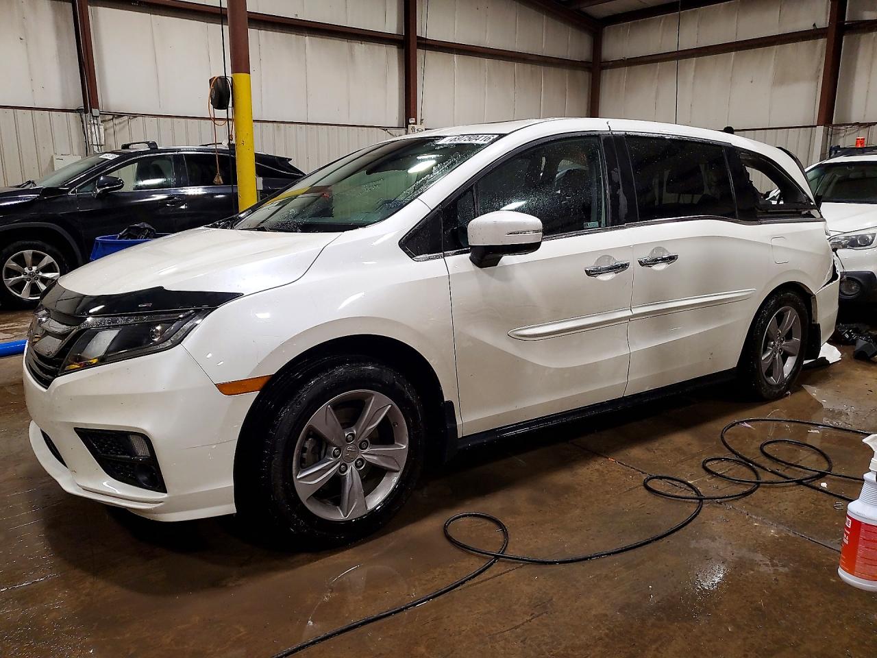 2018 HONDA ODYSSEY EXL | 5FNRL6H79JB094563 | UPCARS