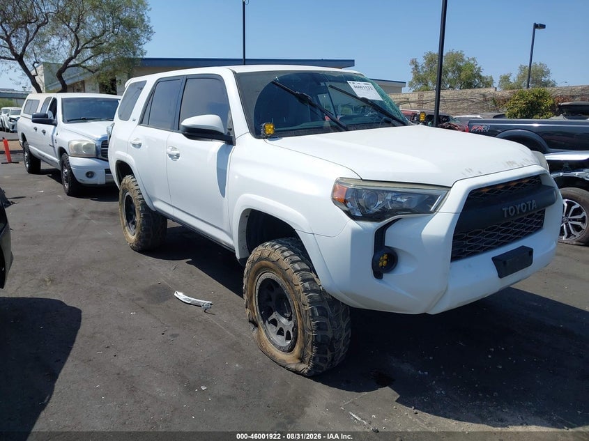 2015 TOYOTA 4RUNNER SR5 | JTEBU5JR0F5269338 | UPCARS