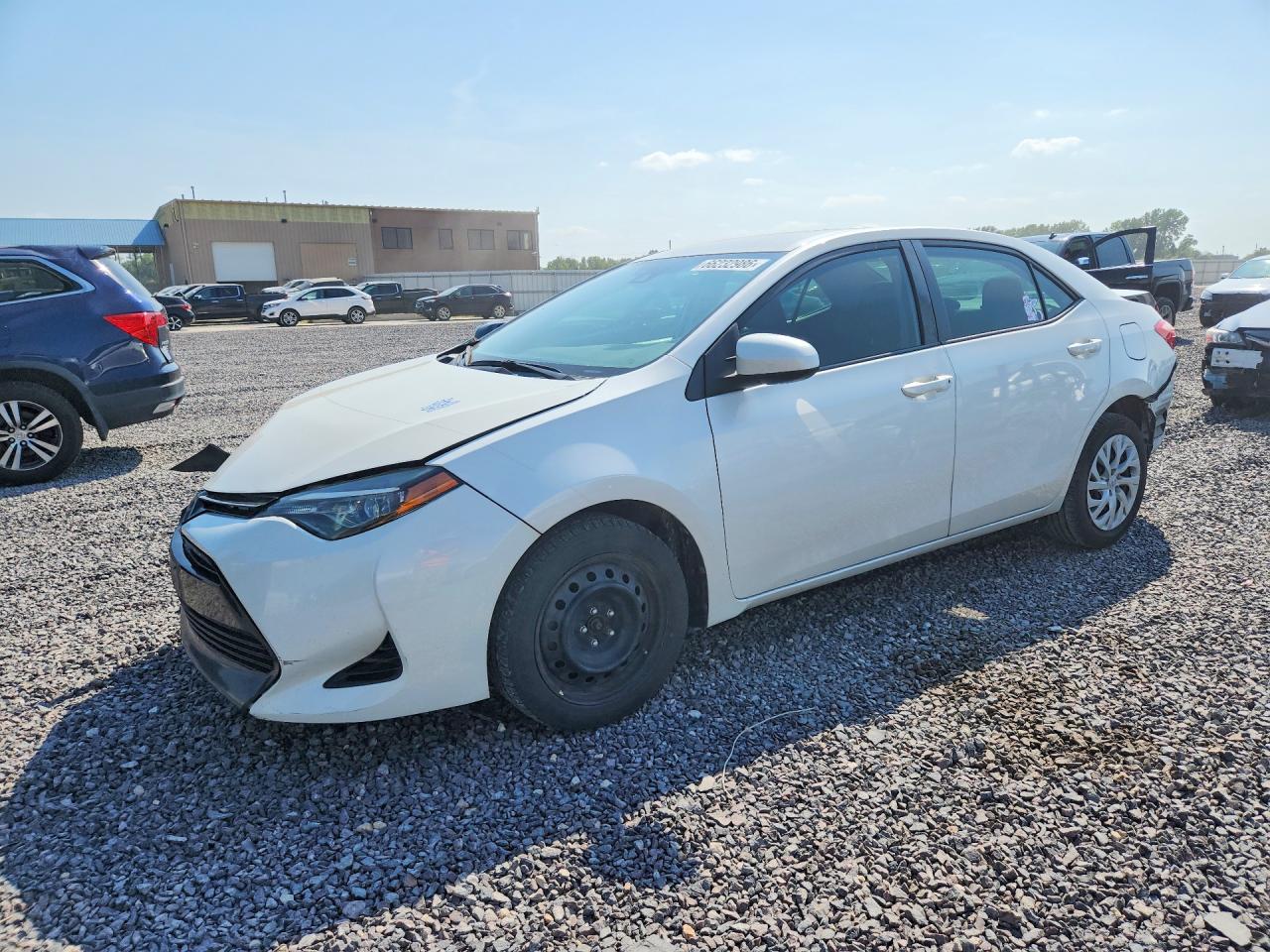 2018 TOYOTA COROLLA LE | 5YFBURHE1JP762472 | UPCARS