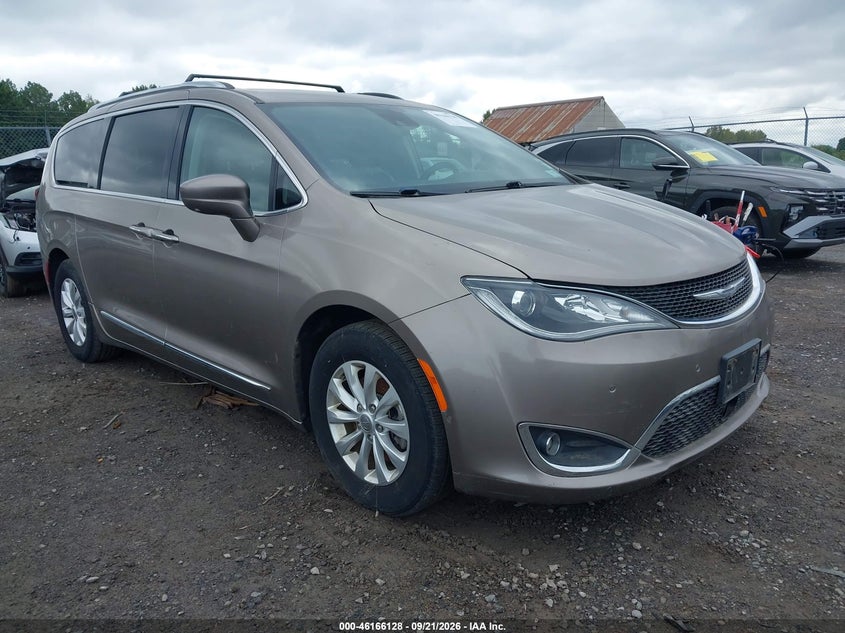 2018 CHRYSLER PACIFICA TOURING L | 2C4RC1BG8JR123583 | UPCARS