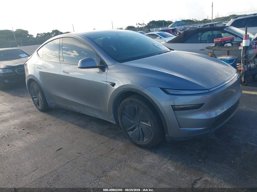 2026 TESLA MODEL Y PREMIUM/REAR-WHEEL DRIVE | 7SAYGDED9TA477971 | UPCARS