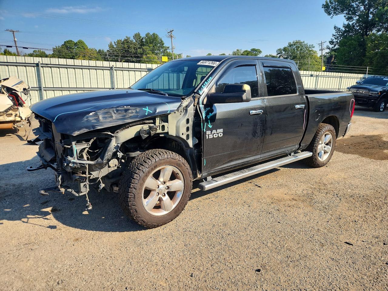 2017 RAM 1500 SLT | 1C6RR7LTXHS689483 | UPCARS