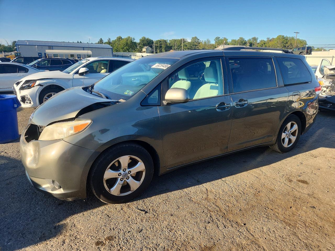 2012 TOYOTA SIENNA LE | 5TDKK3DC3CS257454 | UPCARS
