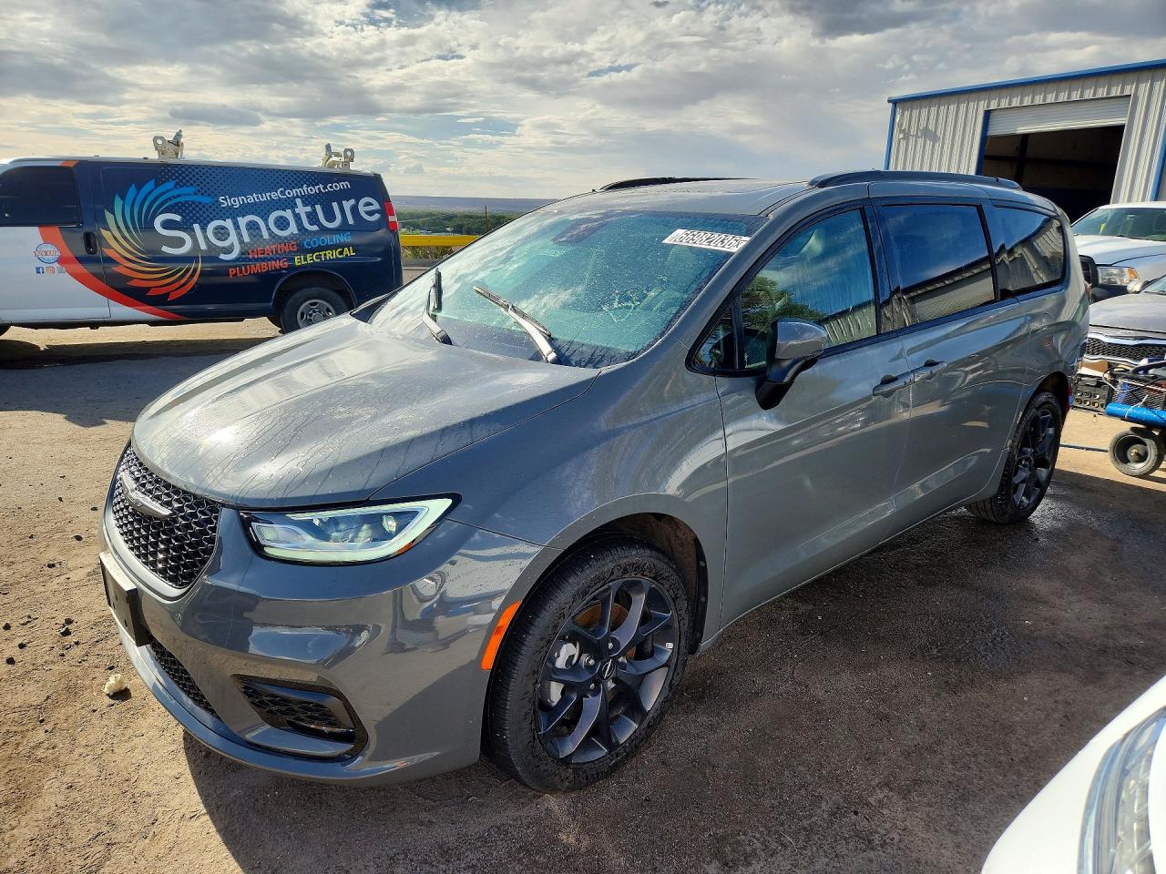 2023 CHRYSLER PACIFICA TOURING L | 2C4RC3BG8PR528122 | UPCARS