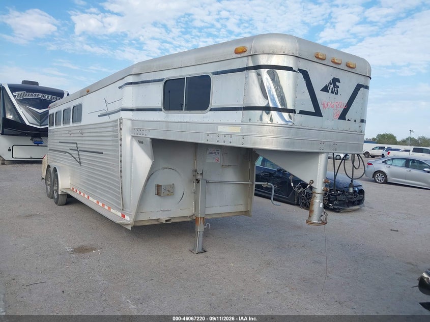 2002 ELITE GOOSENECK 4 HORSE TR | 1E9WG222420175211 | UPCARS