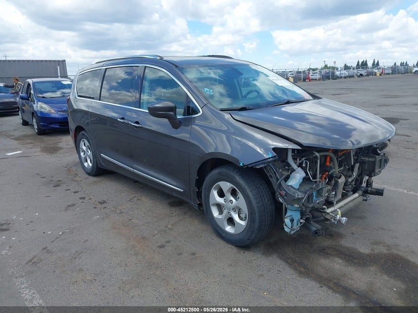2018 CHRYSLER PACIFICA HYBRID TOURING L | 2C4RC1L79JR236831 | UPCARS