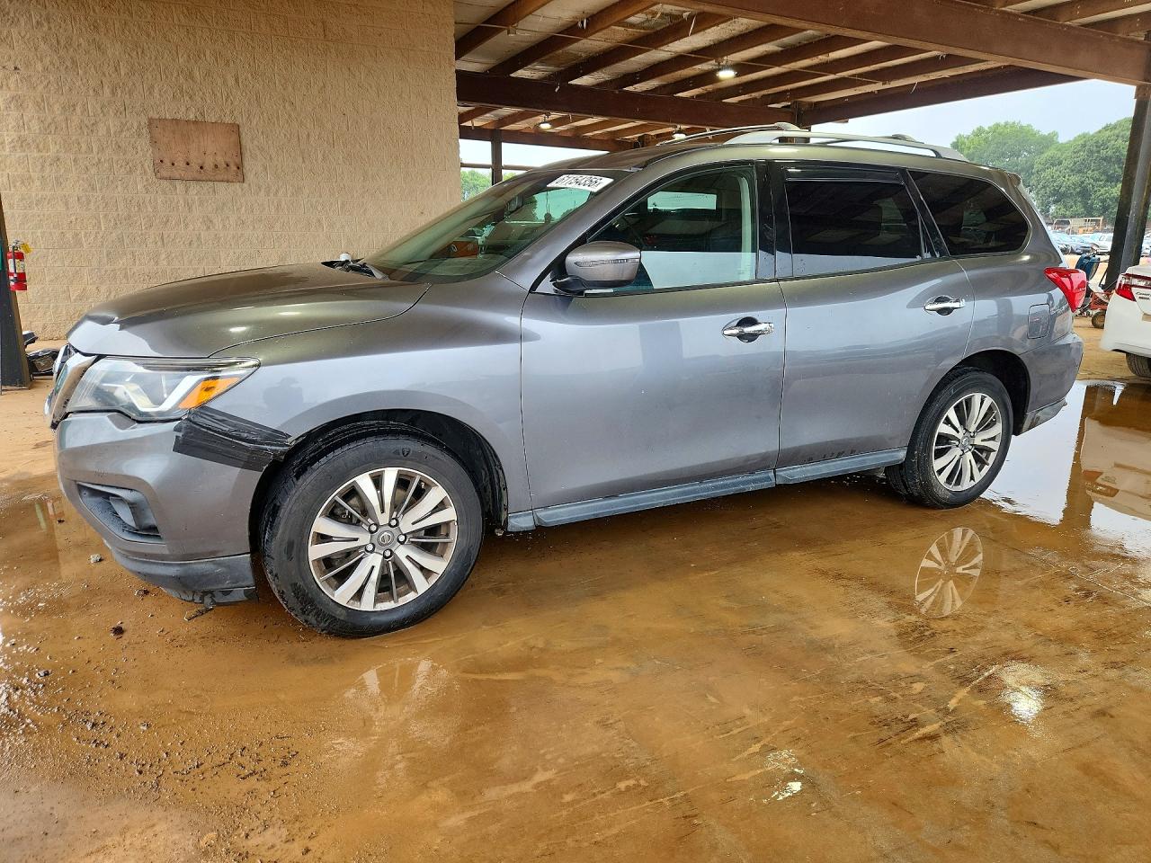 2018 NISSAN PATHFINDER SV | 5N1DR2MM4JC641471 | UPCARS
