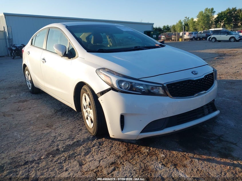 2018 KIA FORTE LX | 3KPFL4A74JE259653 | UPCARS