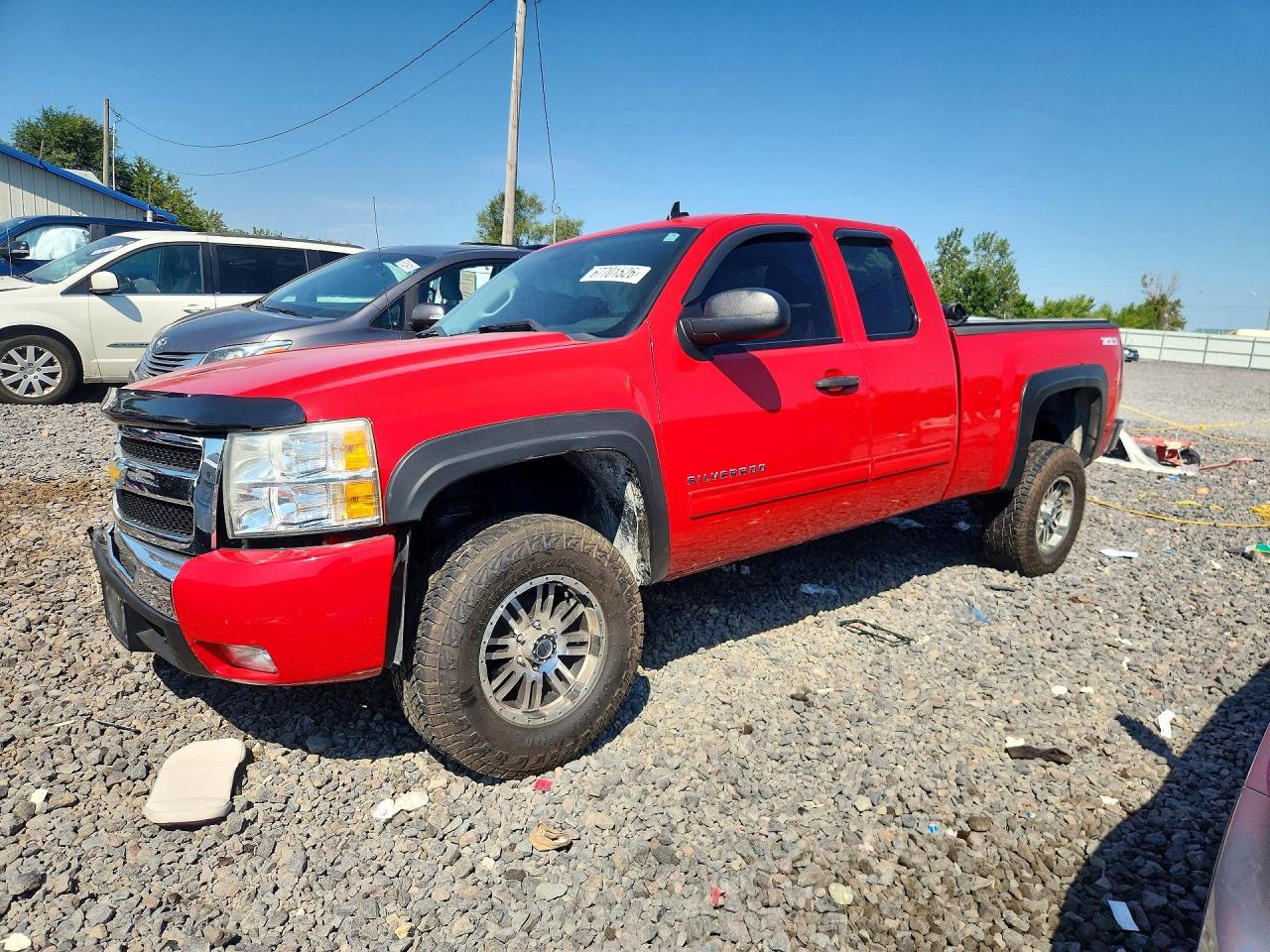 2011 CHEVROLET SILVERADO K1500 LT | 1GCRKSE39BZ367350 | UPCARS
