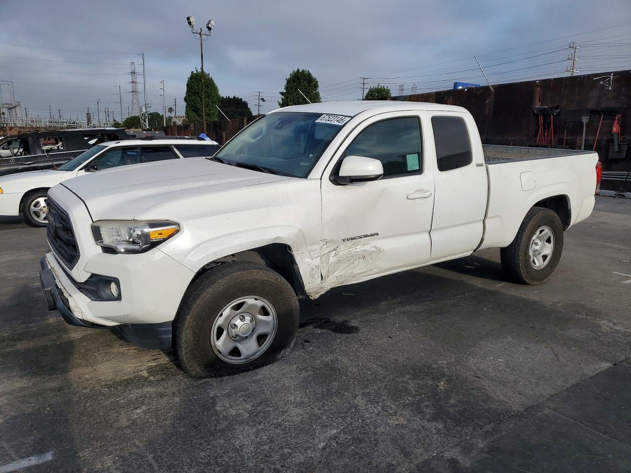 2018 TOYOTA TACOMA SR5 | 5TFRX5GN8JX122986 | UPCARS