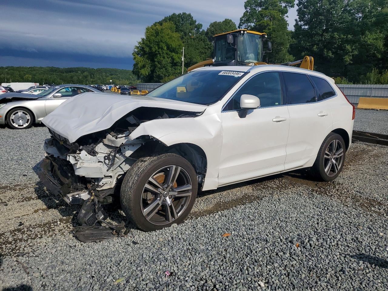 2019 VOLVO XC60 T5 MOMENTUM | LYV102DK7KB219412 | UPCARS