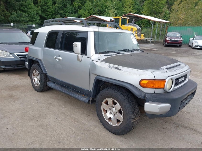 2007 TOYOTA FJ CRUISER | JTEBU11F070098068 | UPCARS