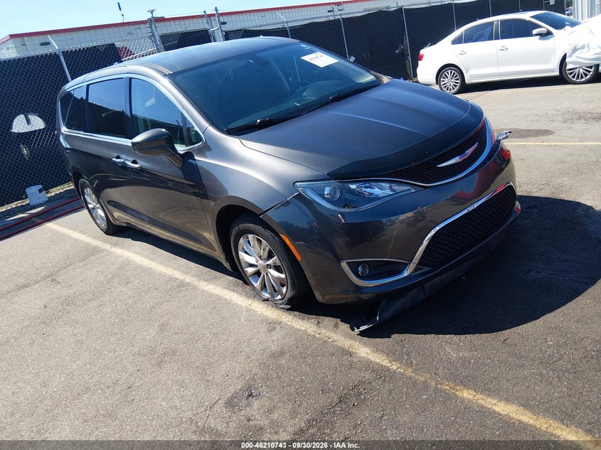 2018 CHRYSLER PACIFICA TOURING PLUS | 2C4RC1FG6JR279177 | UPCARS