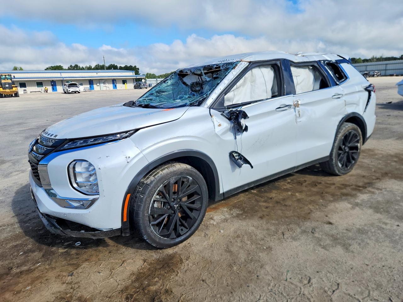 2023 MITSUBISHI OUTLANDER SE | JA4J3UA82PZ021990 | UPCARS