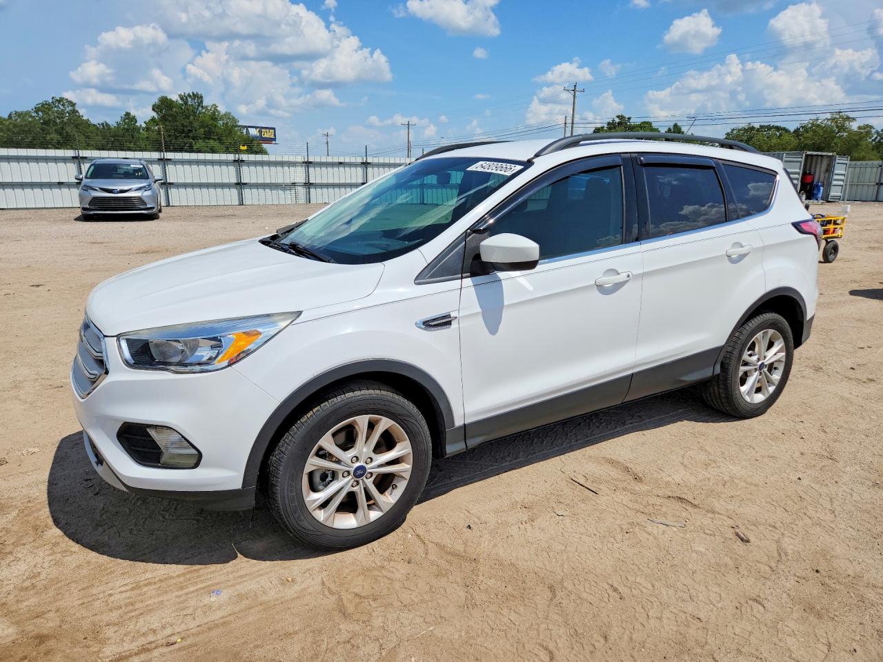 2018 FORD ESCAPE SE | 1FMCU9GD4JUB36586 | UPCARS