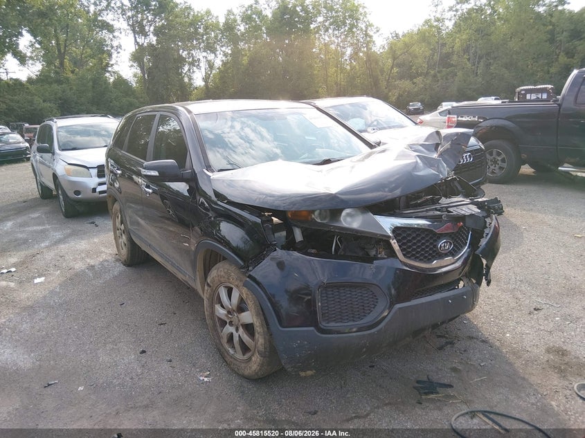 2011 KIA SORENTO LX | 5XYKT3A16BG150264 | UPCARS