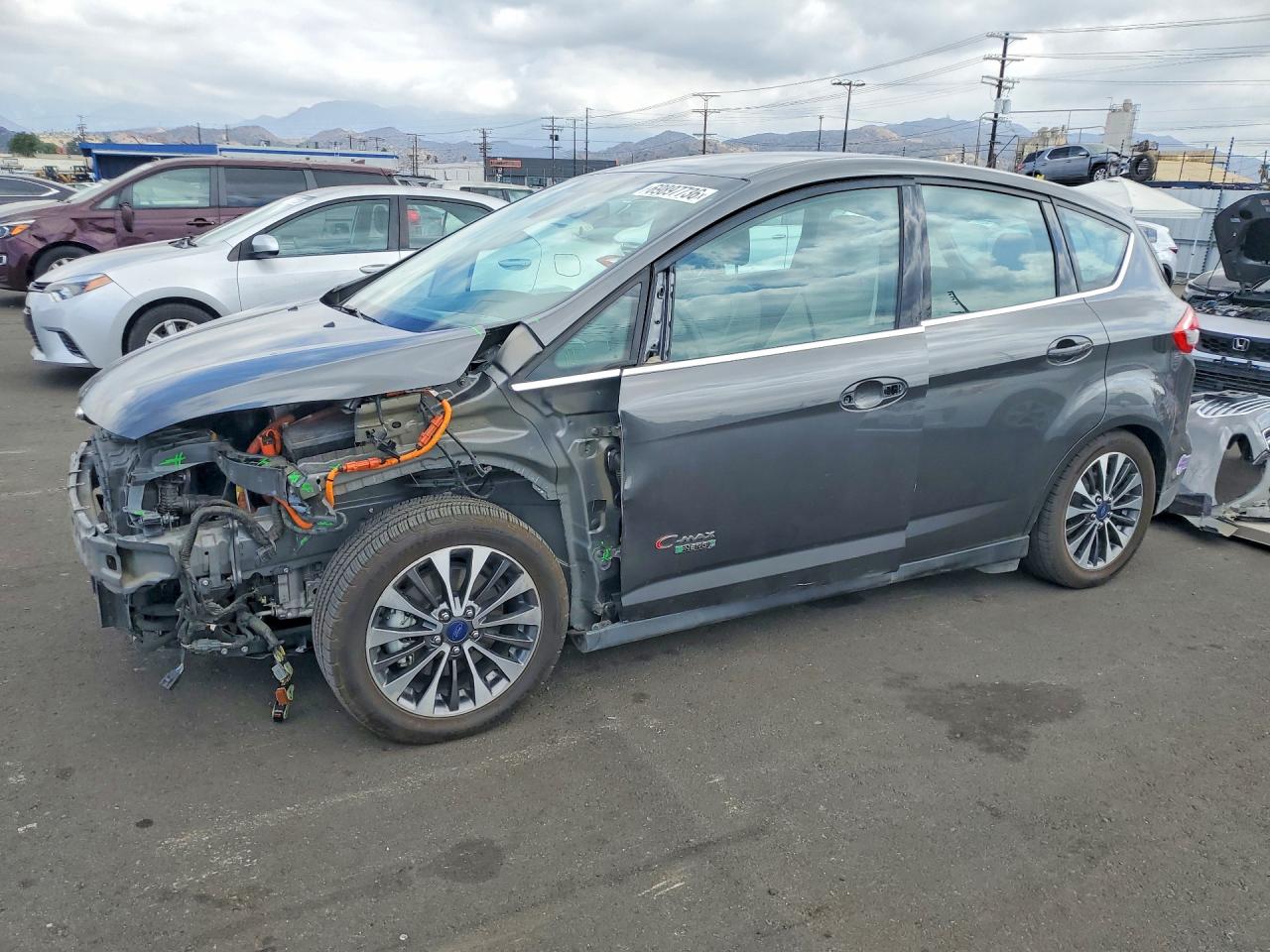 2017 FORD CMAX TITANIUM | 1FADP5FU9HL111117 | UPCARS
