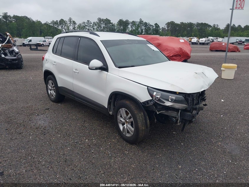 2016 VOLKSWAGEN TIGUAN S | WVGAV7AXXGW576806 | UPCARS