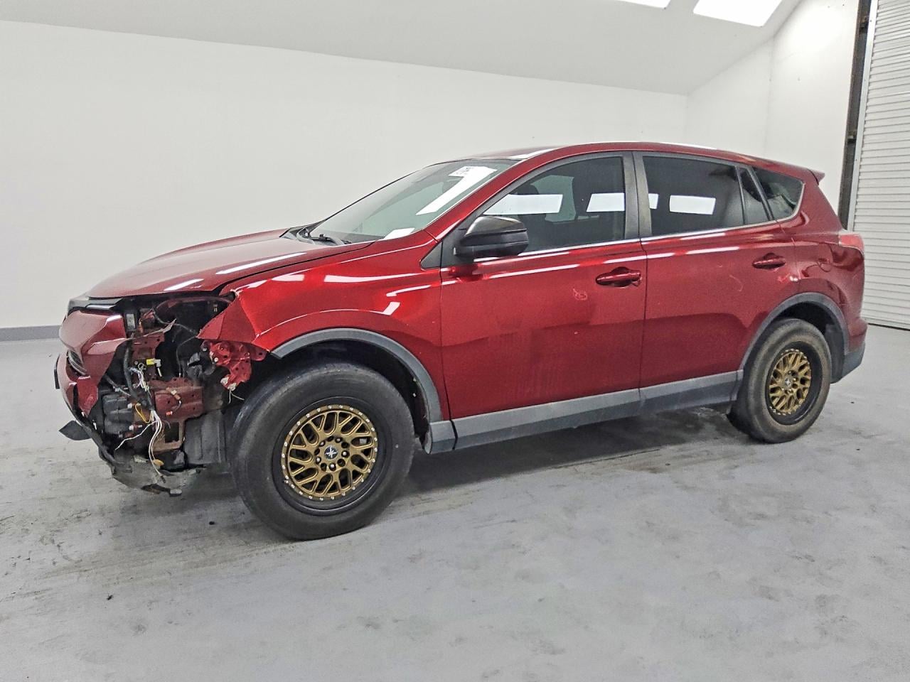 2018 TOYOTA RAV4 LE | 2T3ZFREV0JW463333 | UPCARS