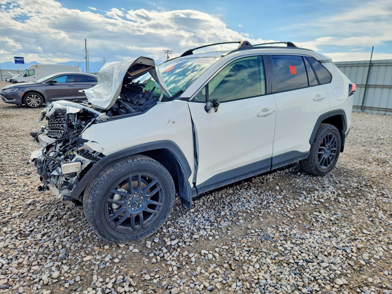 2020 TOYOTA RAV4 XLE PREMIUM | JTMA1RFV9LD057951 | UPCARS