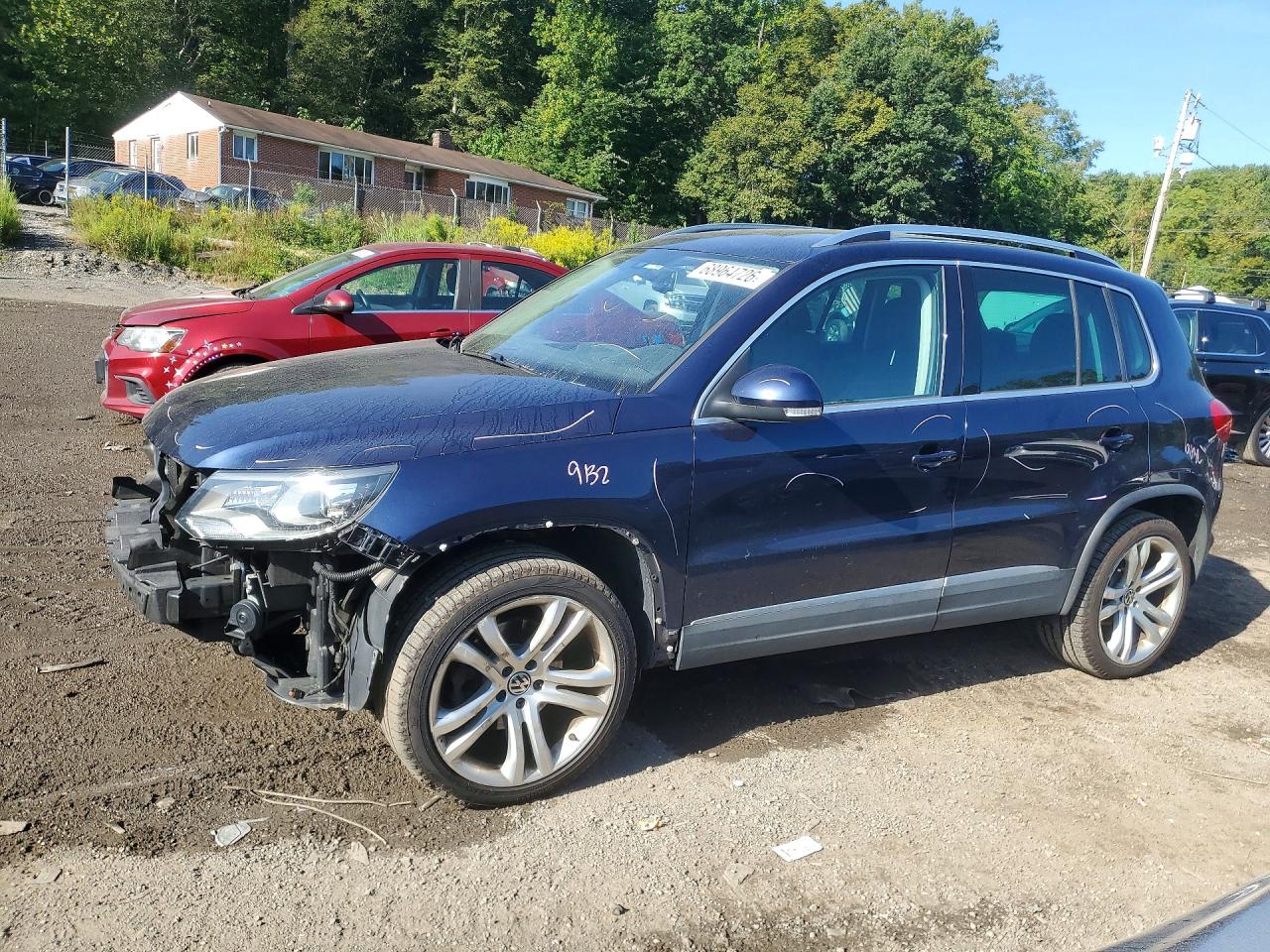 2012 VOLKSWAGEN TIGUAN S | WVGBV7AX3CW602502 | UPCARS