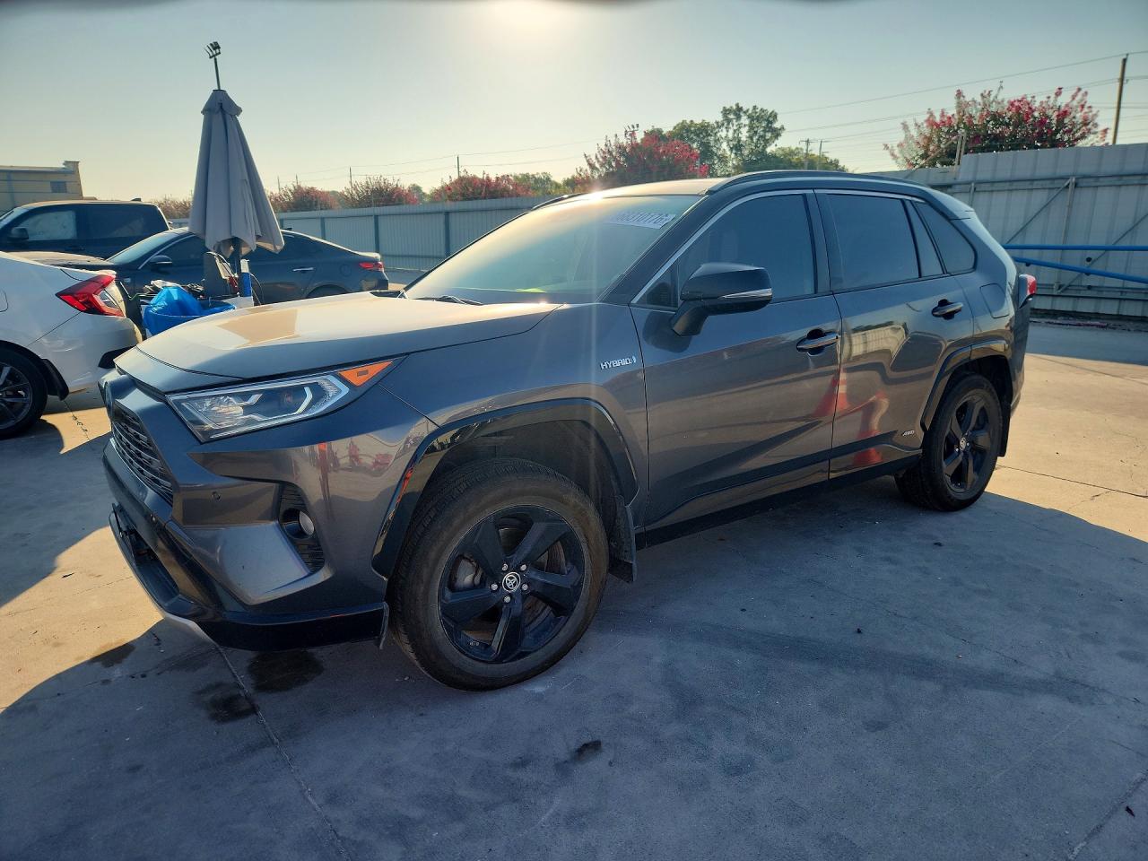 2019 TOYOTA RAV4 XSE | JTMEWRFV3KD521463 | UPCARS