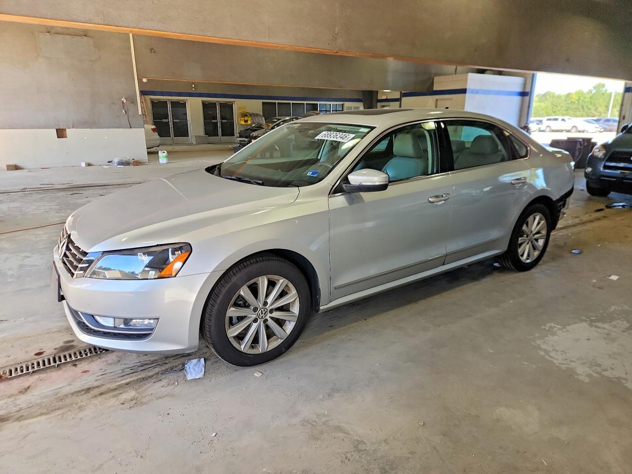 2013 VOLKSWAGEN PASSAT SEL | 1VWCH7A35DC070795 | UPCARS