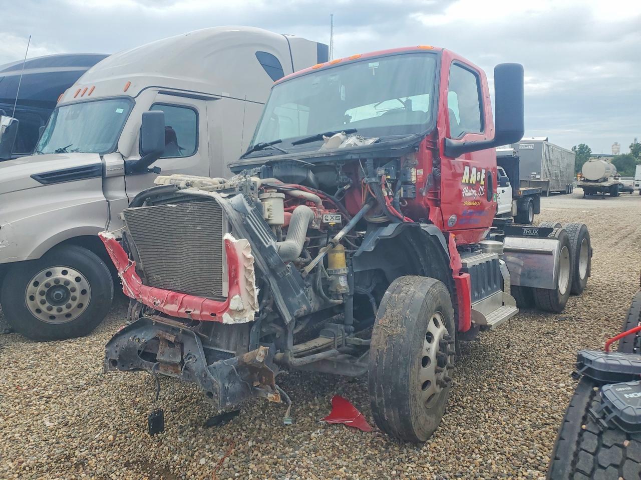 2018 INTERNATIONAL ALL OTHER SEMI TRUCK | 3HSDZAPR0JN630571 | UPCARS
