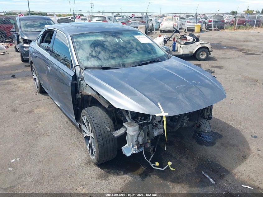 2022 VOLKSWAGEN PASSAT 2.0T SE | 1VWSA7A36NC006069 | UPCARS