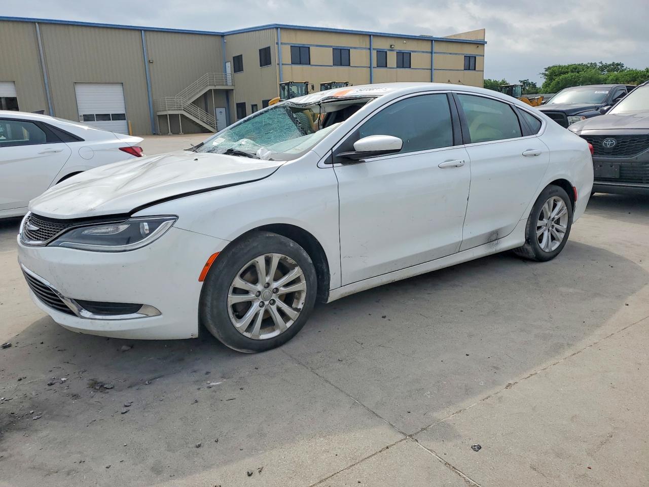 2016 CHRYSLER 200 LIMITED | 1C3CCCAB5GN171401 | UPCARS