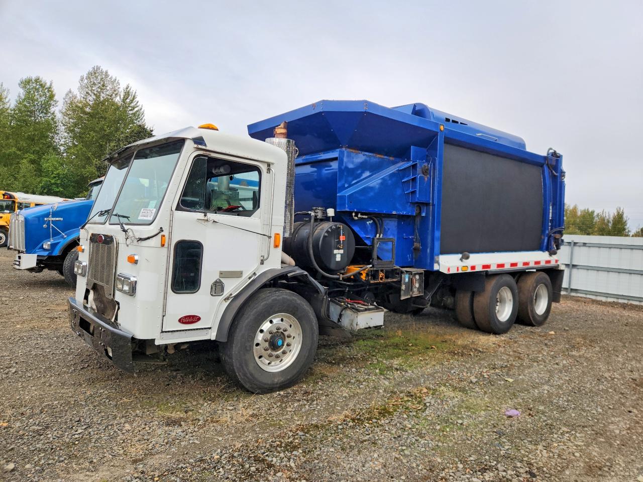 2014 PETERBILT ALL OTHE REFUSE TRUCK | 3BPZL20X1EF214110 | UPCARS