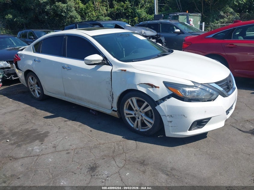 2017 NISSAN ALTIMA | 1N4BL3AP0HC114271 | UPCARS